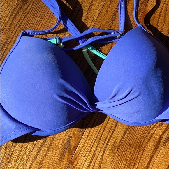 Two bikini tops small - Picture 2 of 8